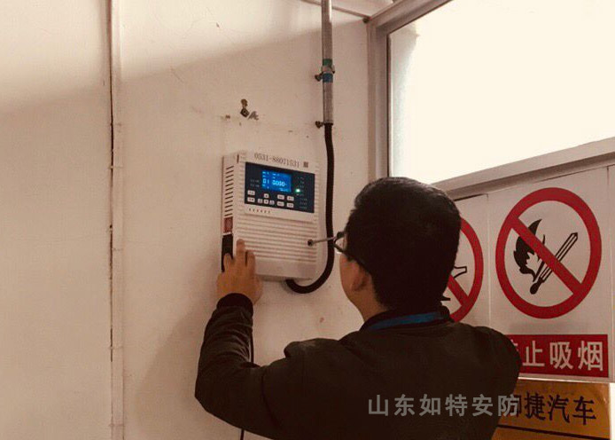 君正集团：产业链中成本占比较高的原料乙炔、甲醇、氢气、蒸汽实现了100%自给