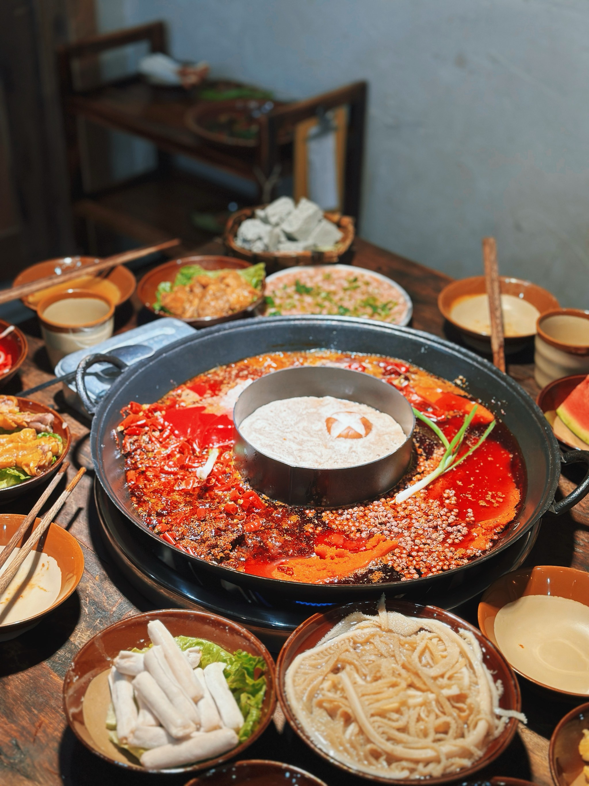 华阳股份：2023年，华阳8座煤矿生产4000多万吨，小保当煤矿一个企业生产3500万吨