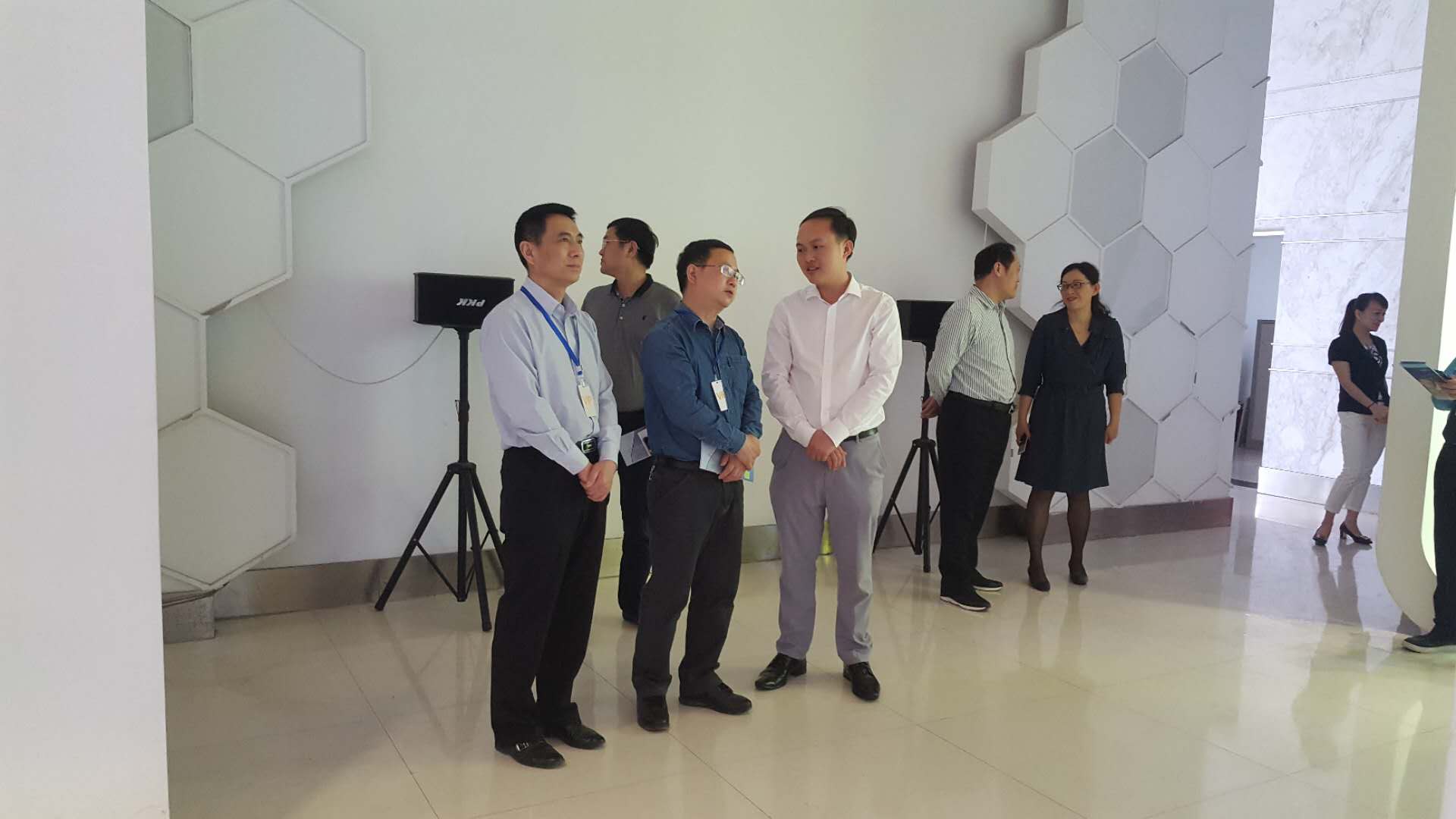 汇宇制药：董事、高级管理人员丁兆收到四川监管局行政处罚决定书