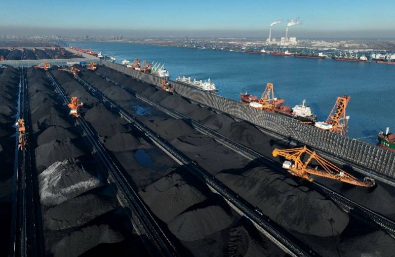 25年煤炭年度策略报告：以进促稳，红利套息