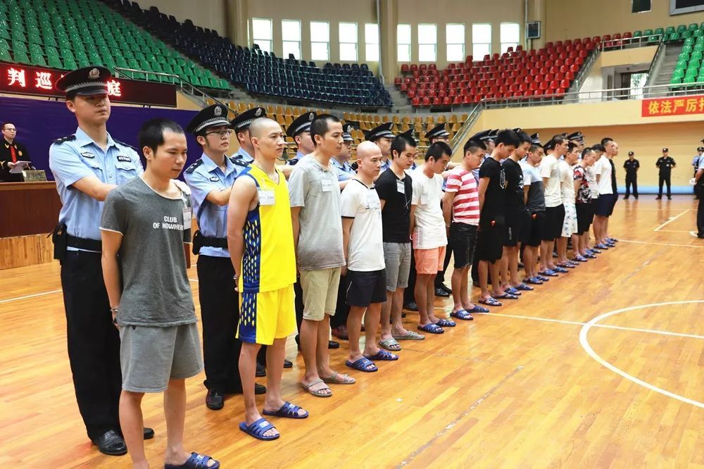 百亿非法集资案二审 浦发银行原商丘分行行长获刑12年