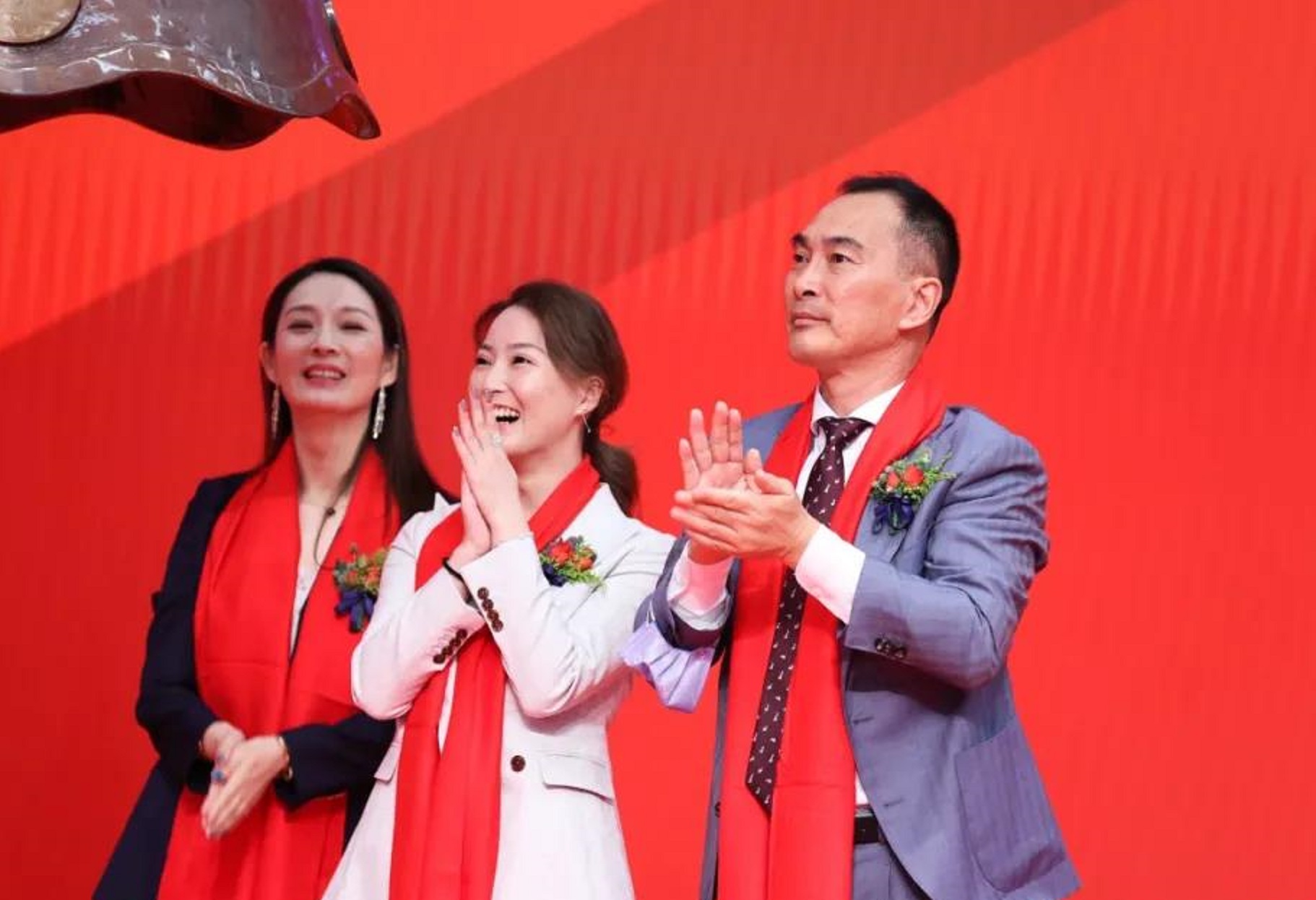 上海艾录：公司将严格遵循信披规则第一时间公告