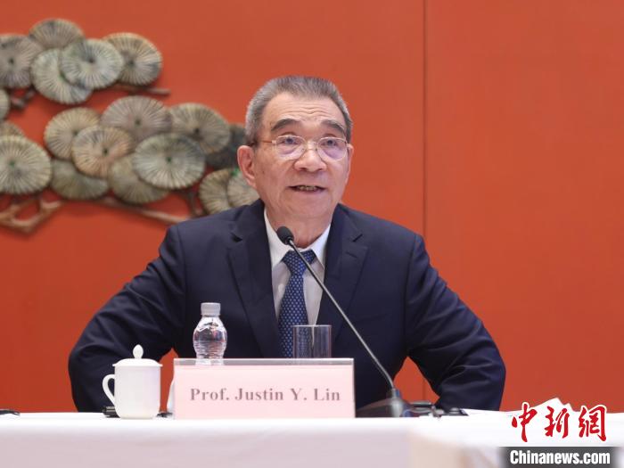 林毅夫:中国拥有大量高素质人才和强大市场需求,在第四次工业革命中具有独特优势