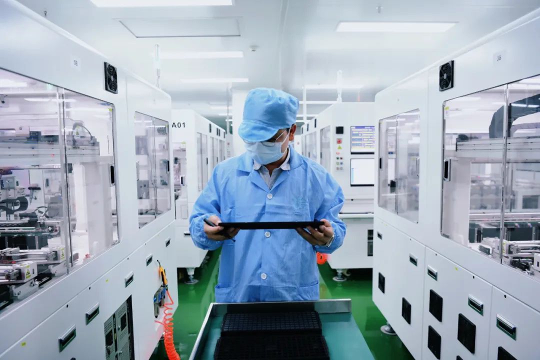 爱建智能制造周报：关注机器人现实场景落地，国产芯片推动设备景气度上行