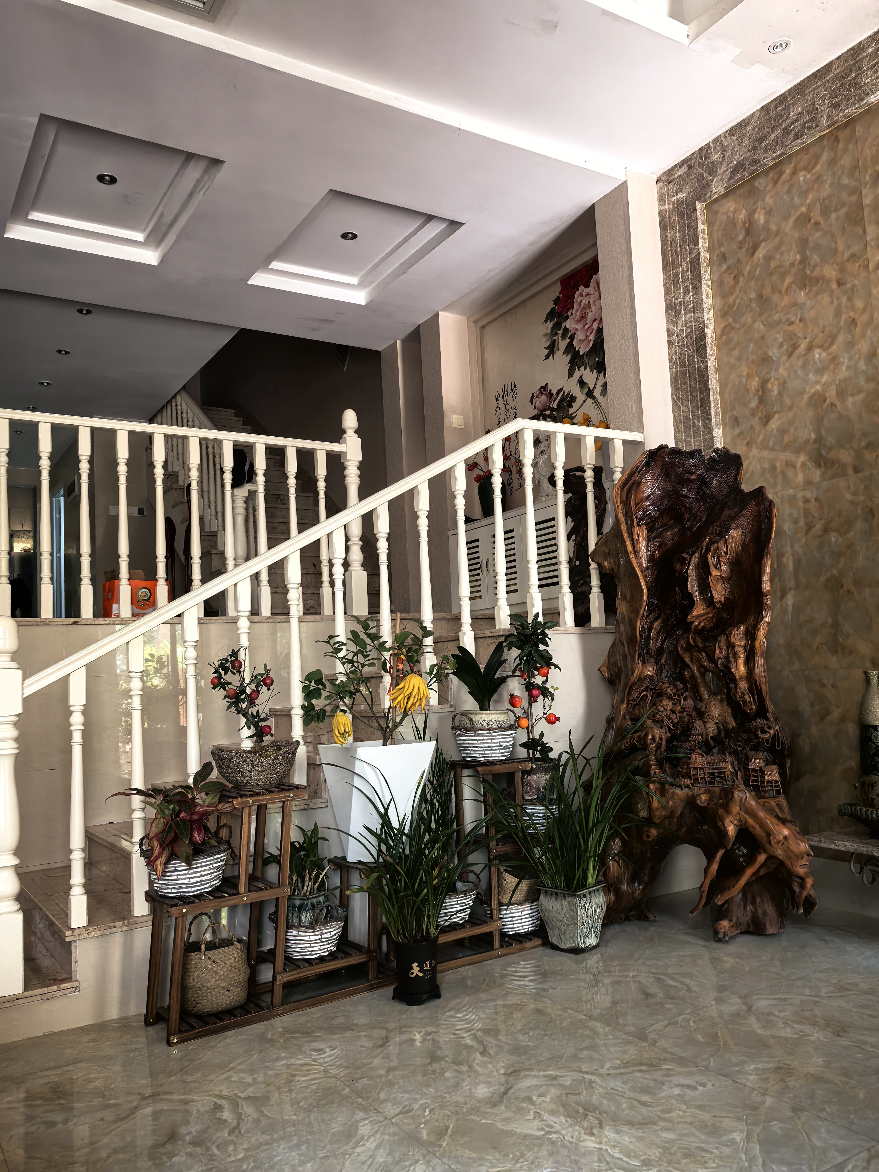 吉利在杭州成立醇氢电动新能源商用车公司