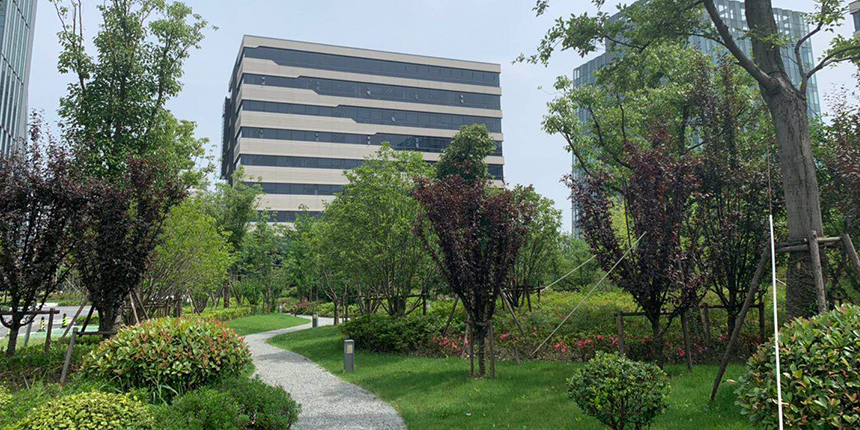 晶晨股份：公司芯片可支持多块屏幕同步显示及跨语言实时沟通