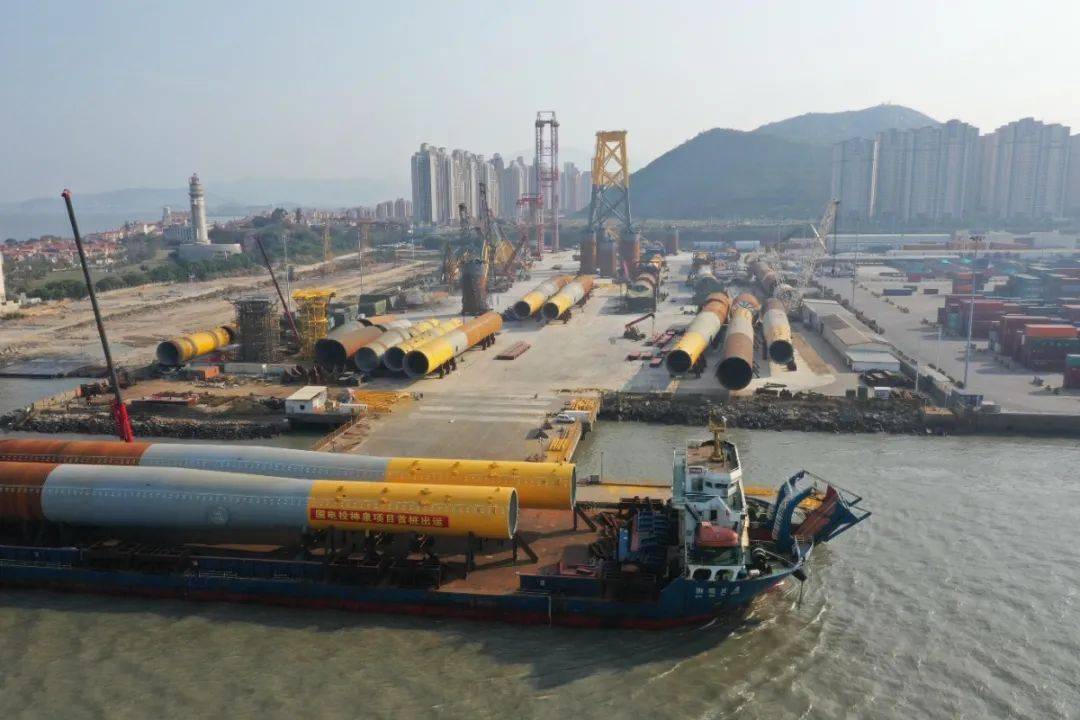 中信重工：我们将与全体股东一起，拥抱人工智能、人形机器人、国产微内核操作系统等新技术