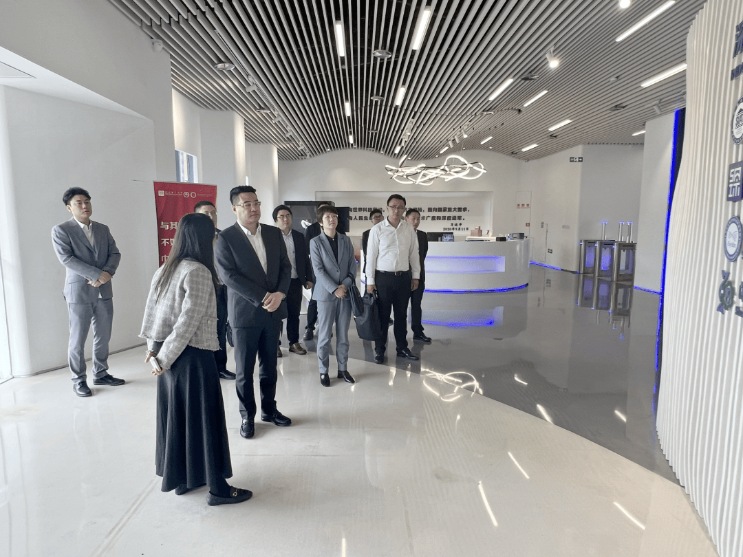 中信重工：我们将与全体股东一起，拥抱人工智能、人形机器人、国产微内核操作系统等新技术