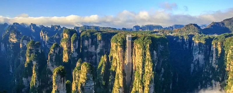 祥源文旅：祥源擅长自然景区与文化遗产运营、目的地资源整合能力，海昌在海洋主题IP开发及沉浸式场景打造上独具优势，二者在客群结构、消费场景上形成天然互补