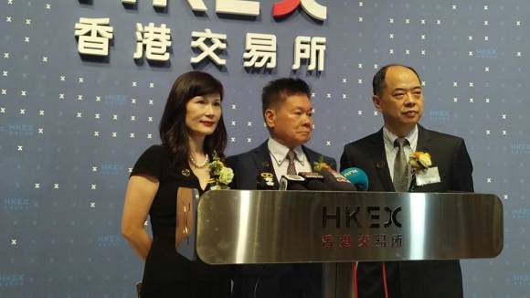 香港新股火爆！周六福、颖通控股等消费公司都招股中，怎么看？