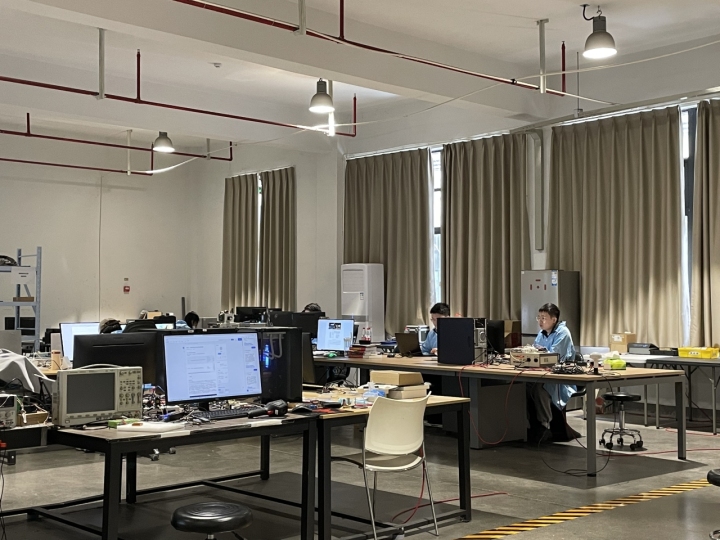 蓝特光学：8月25日召开业绩说明会，投资者参与