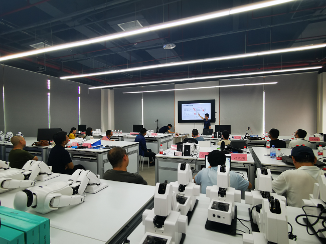 乐聚机器人新增深投控旗下企业等为股东