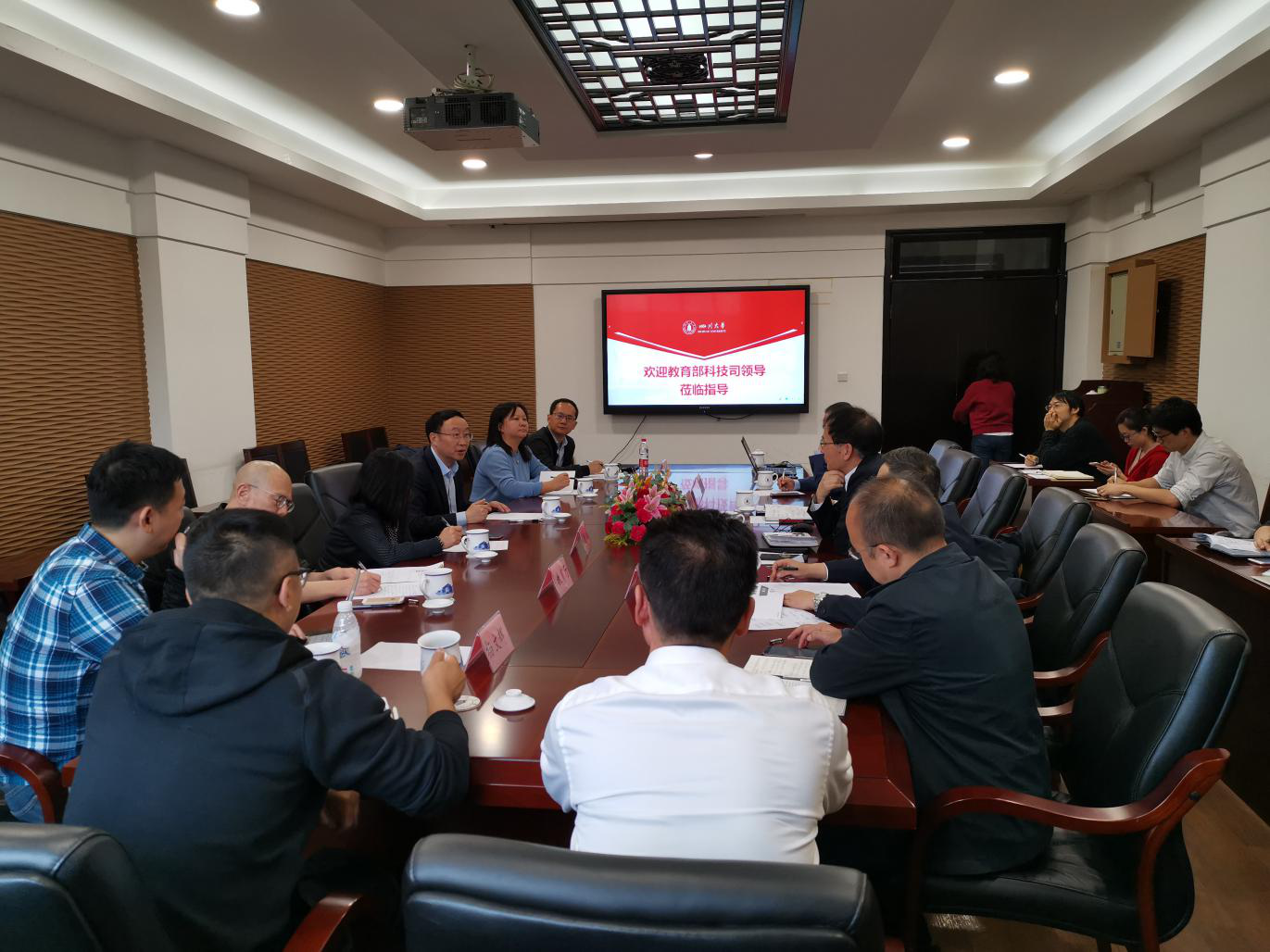 力合微：9月3日接受机构调研，华西证券、上海昊瓴资产管理有限公司等多家机构参与