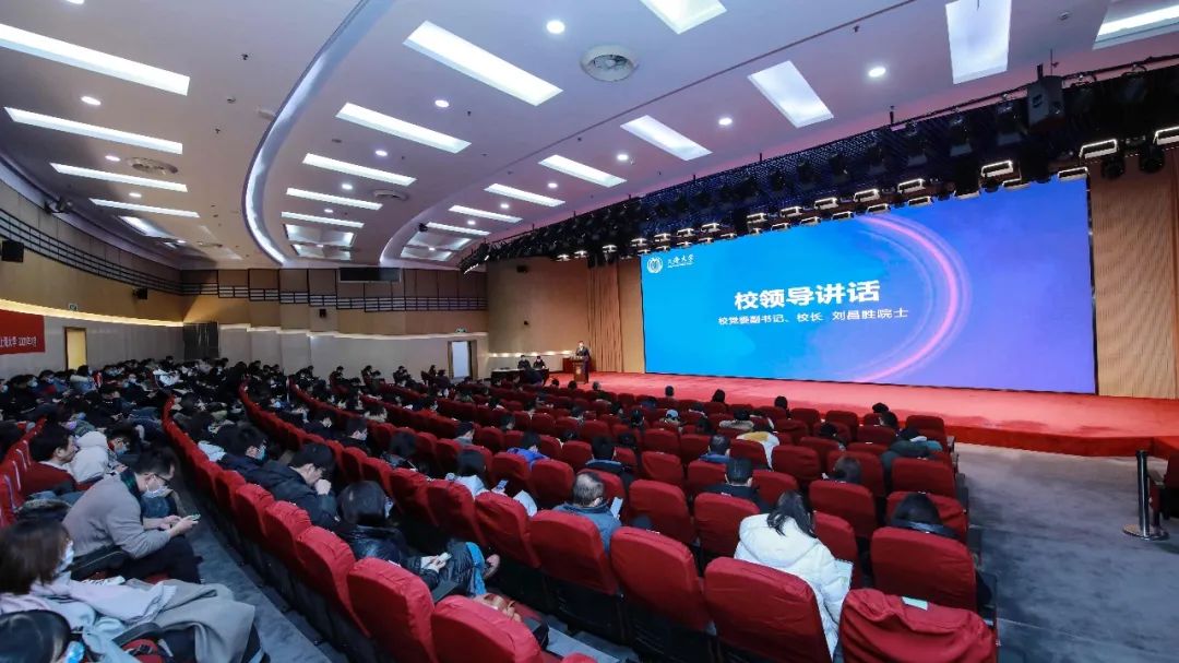 芯原股份:10月9日接受机构调研,宝盈基金、碧云资本等多家机构参与