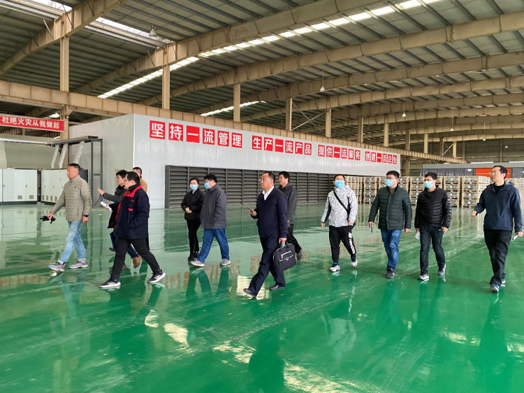 沪硅产业：10月31日接受机构调研，国信、浙商等多家机构参与