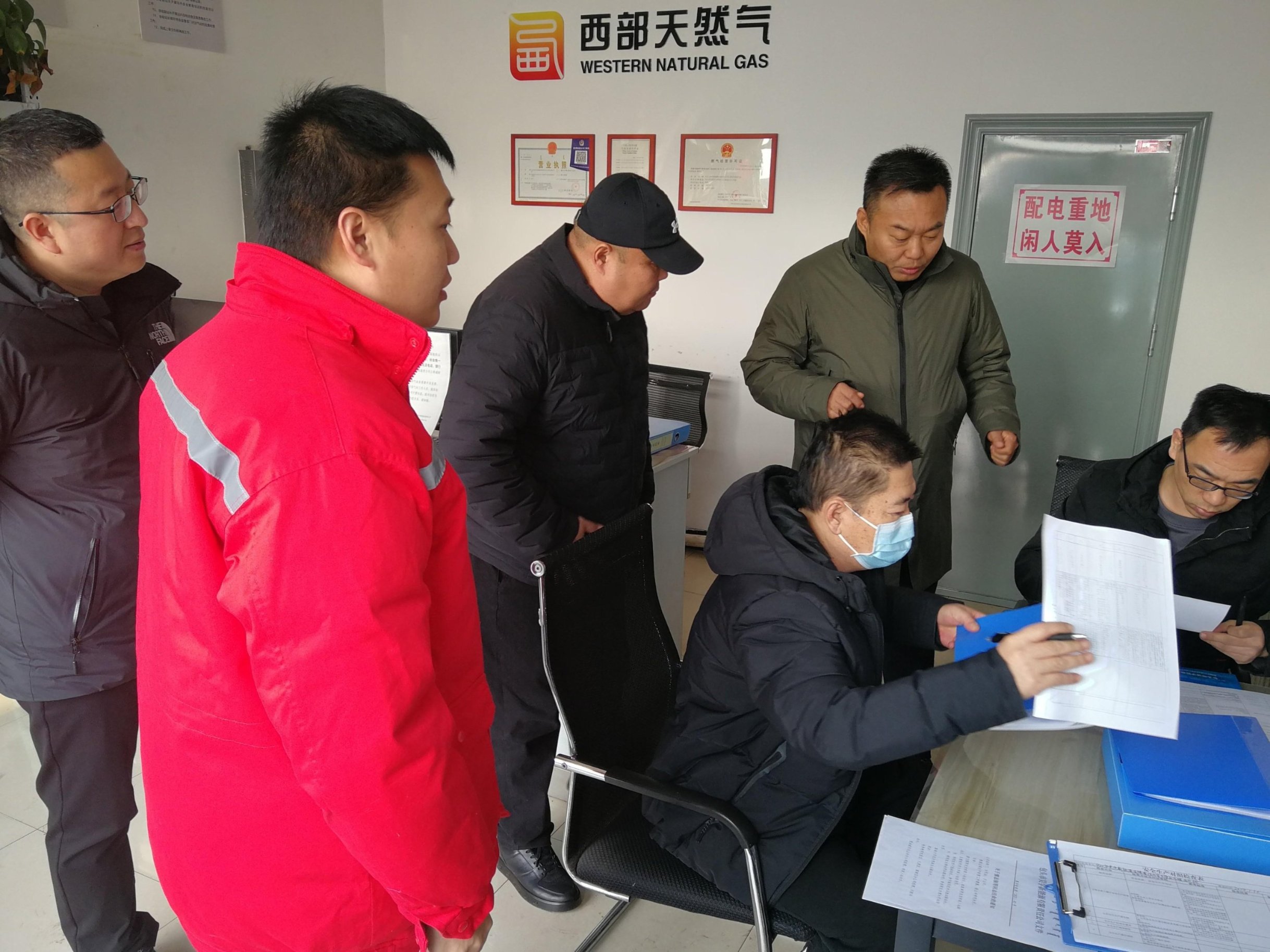 公用事业行业动态点评报告:9月电力数据:水电出力由降转增,用电增速同比+4.5%