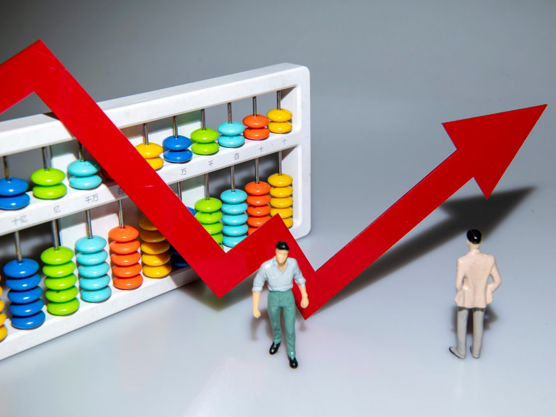 华锐精密：招商基金管理有限公司、信达证券股份有限公司等多家机构于11月13日调研我司