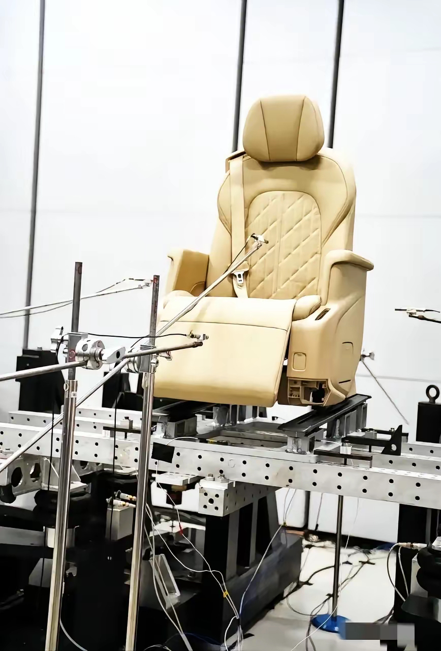 2025年中国汽车座椅行业供需发展现状 汽车座椅产品供大于求【组图】