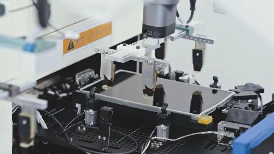 智元机器人、恒工精密合资成立具身智能科技公司