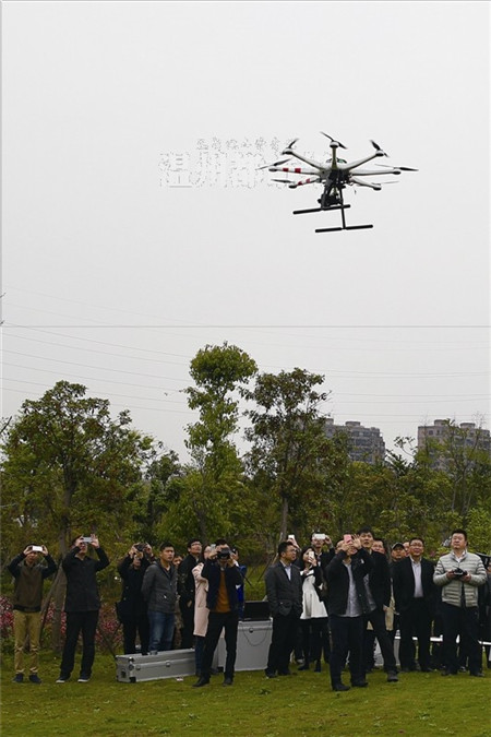 实探影石无人机销量之谜：三大电商平台共售千余台 创始人称48小时卖了3000万多元