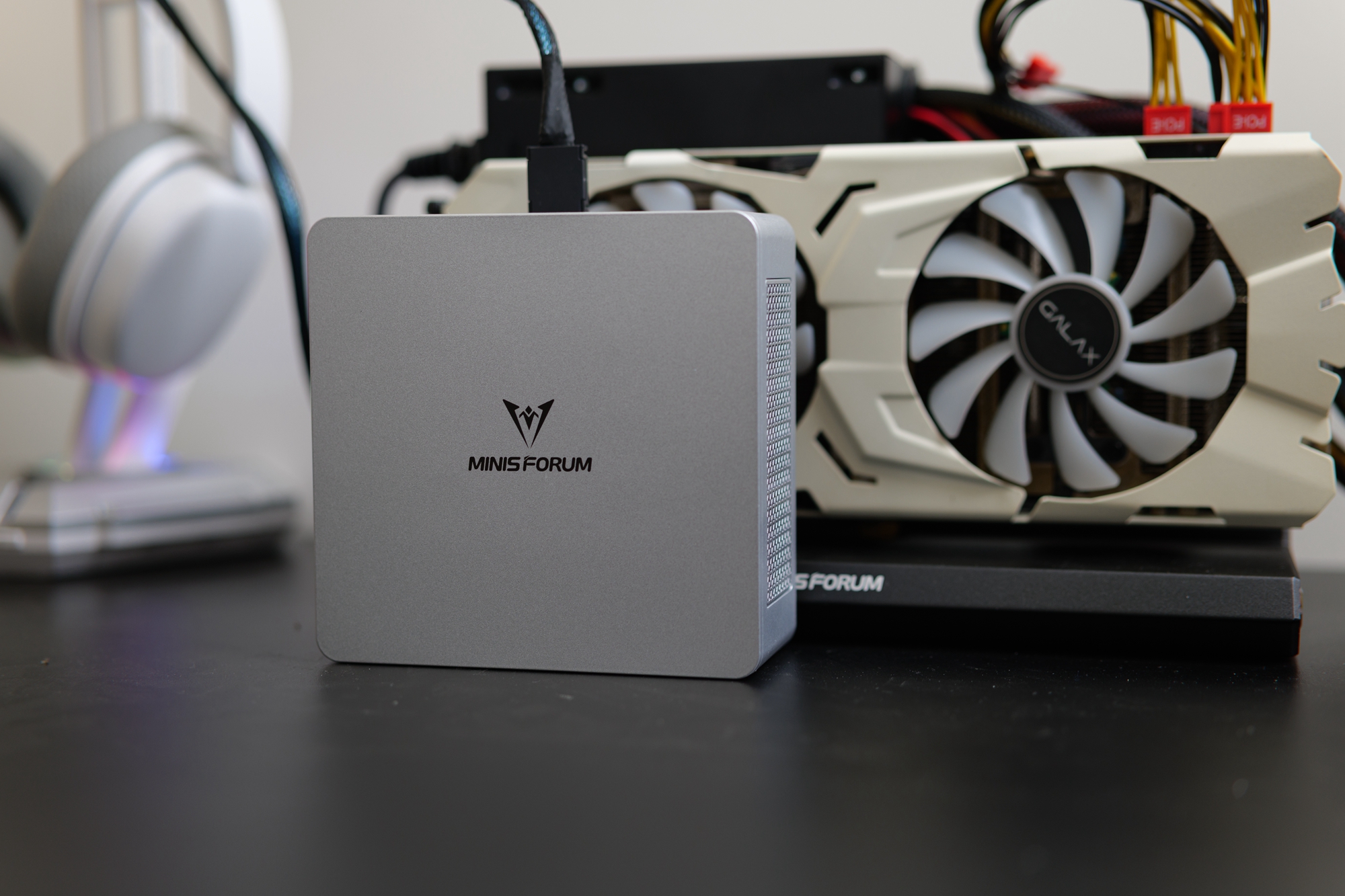 MiniMax M2.1 登顶多语言编程 SOTA，IPO 前夕秀硬核研发实力