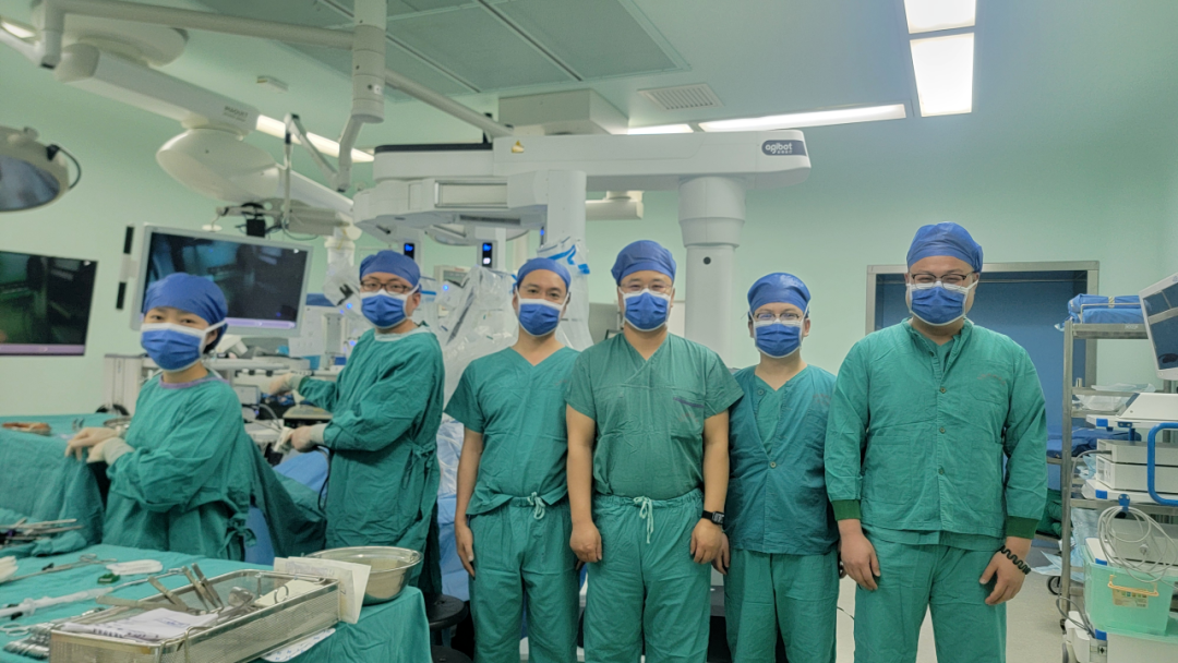 天智航：募投项目“智慧医疗中心建设项目”延期