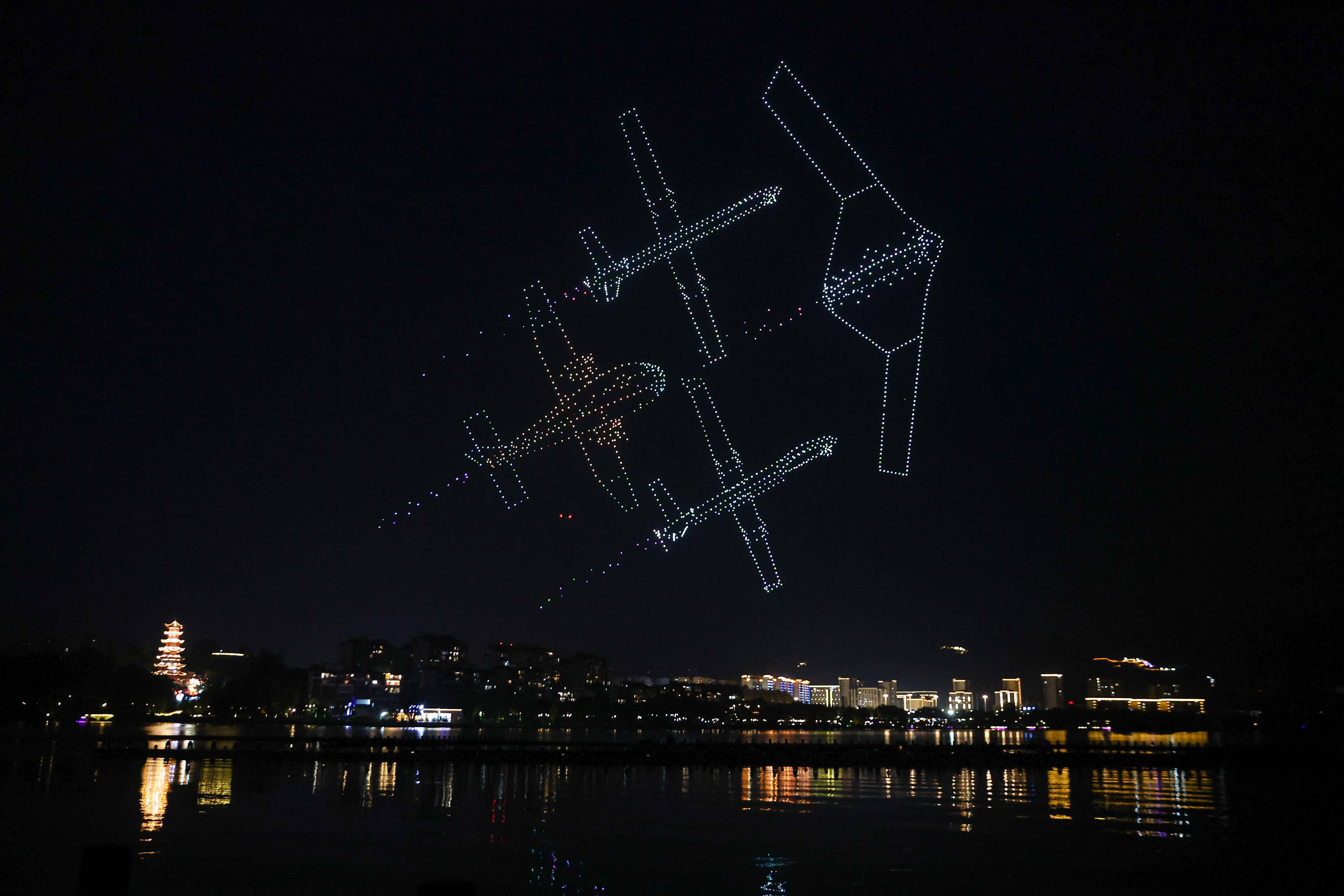 低空经济谁为魁首 北上广深建设成效多维对比【组图】